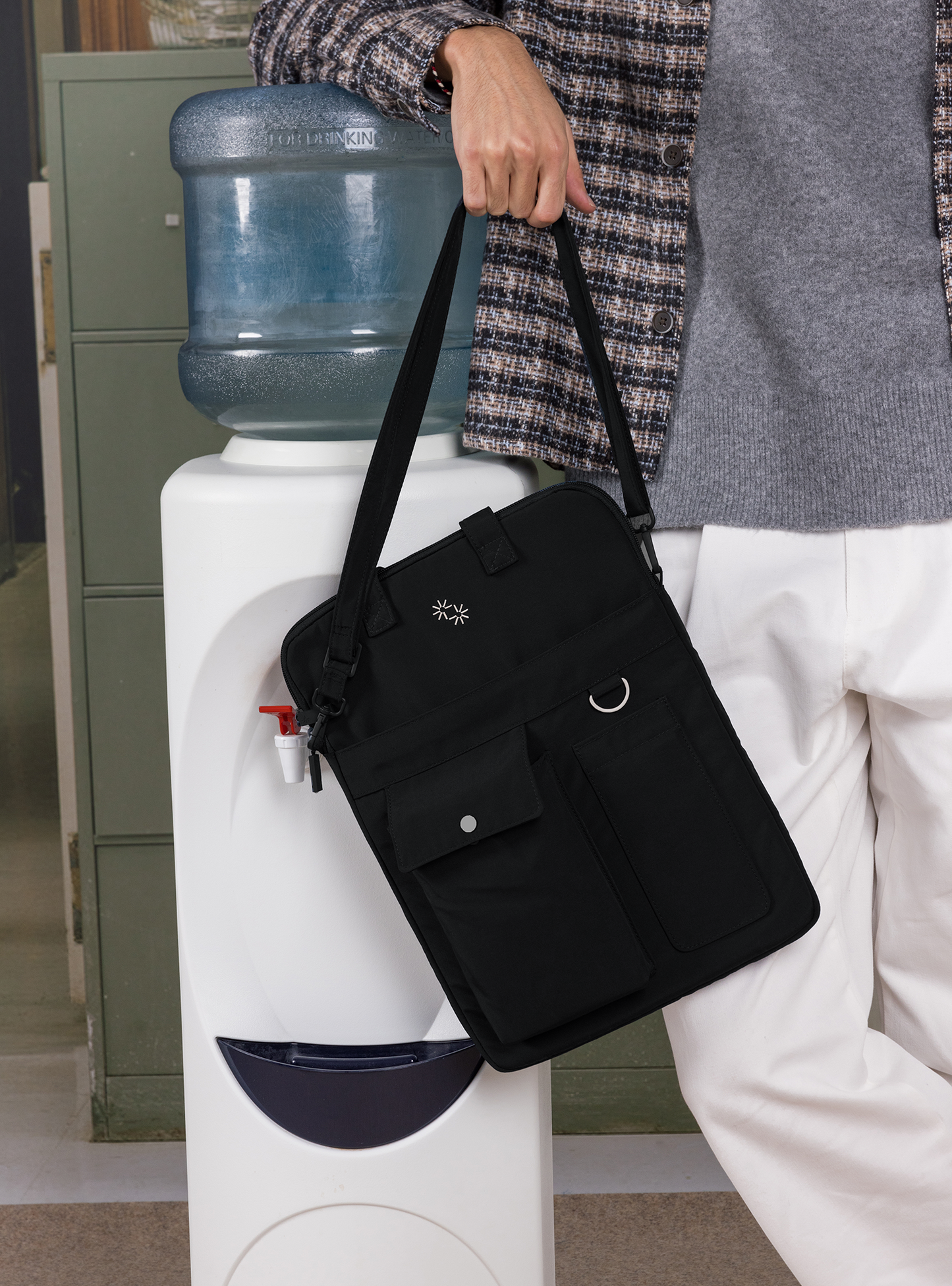 Utility Laptop Bag 15 (Black)