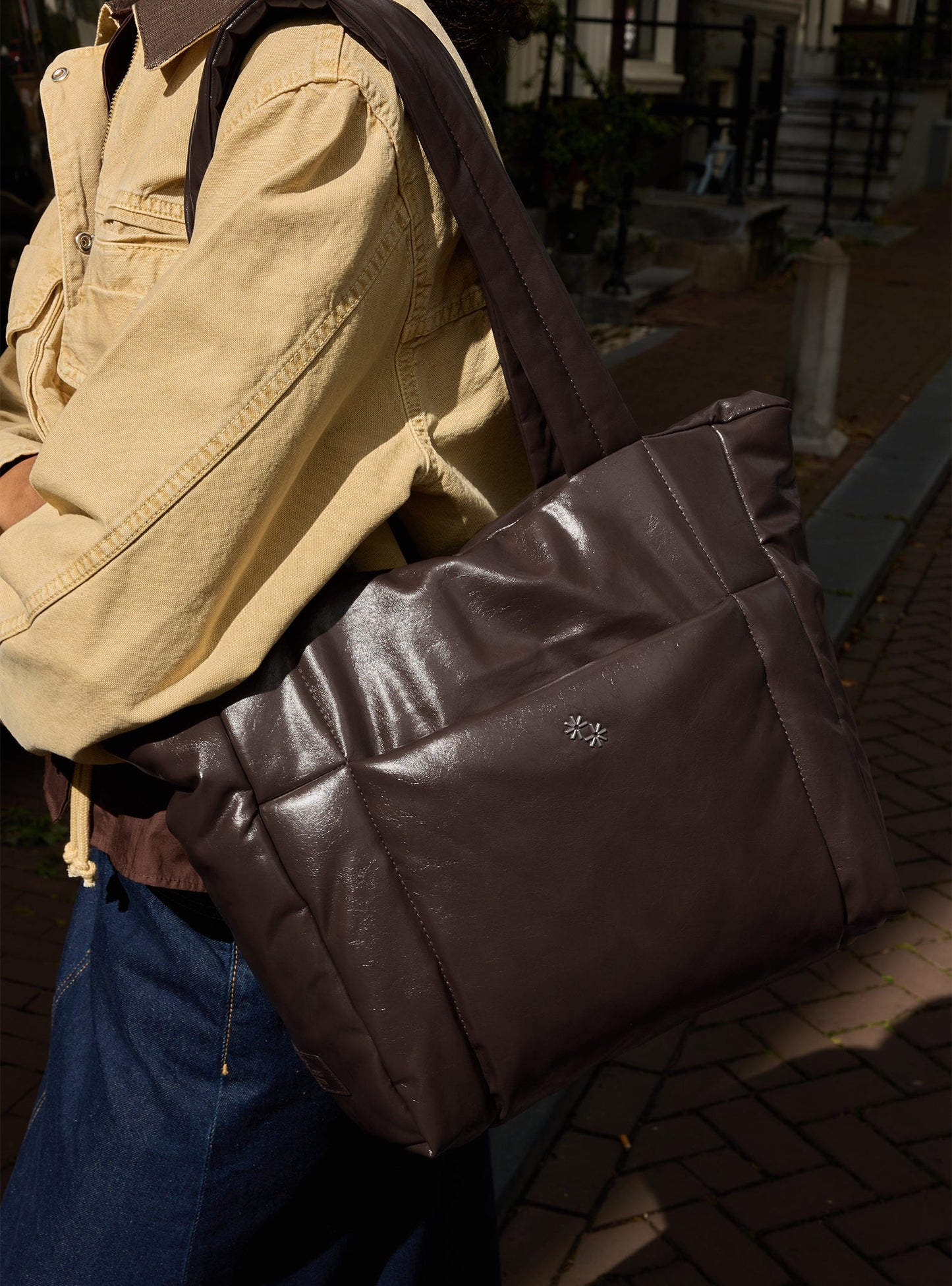Puffer Shopper (Rich Espresso)
